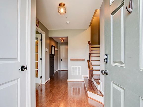 3rd image of 5337 Stream Bank Ln