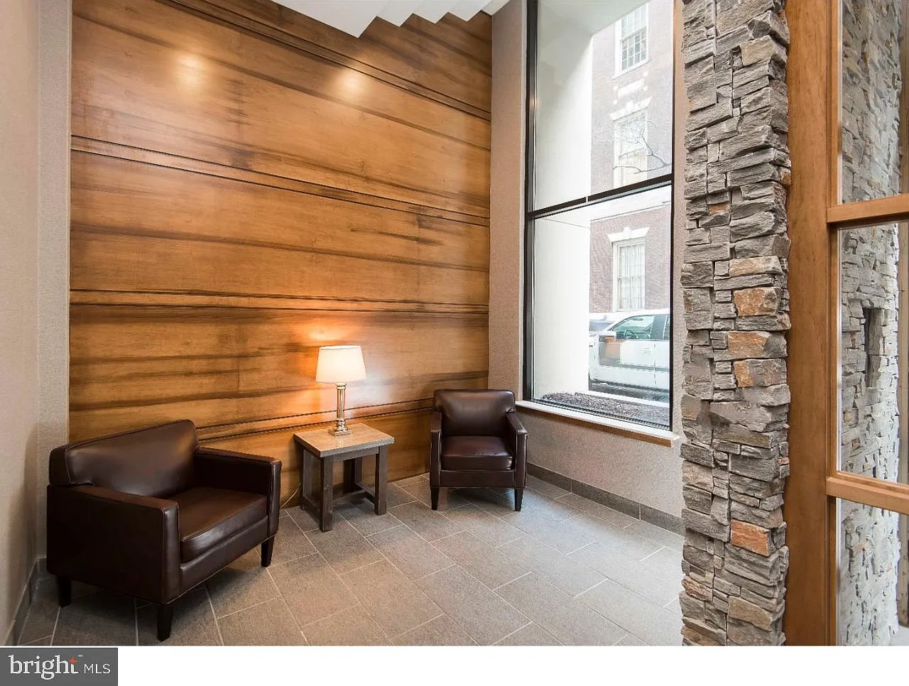 2 bed, 2.0 bath, 1026 sqft, $2,605 — Photo 3