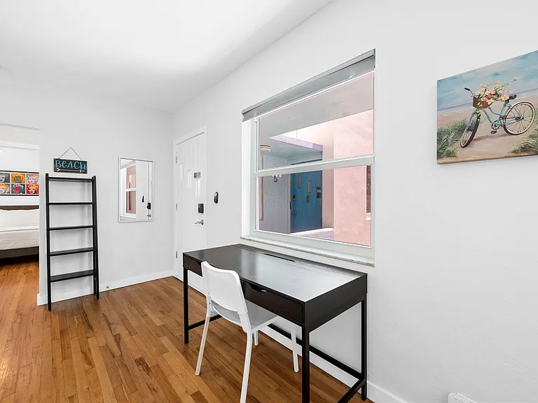 3015 Seville St #6 — Photo 7