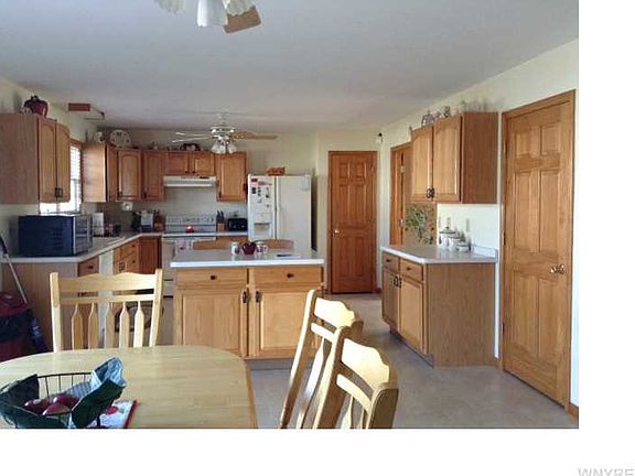 4th image of 6911 Lake Geneva Ct