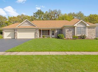 1742 Brookhaven Dr, Rockford, IL