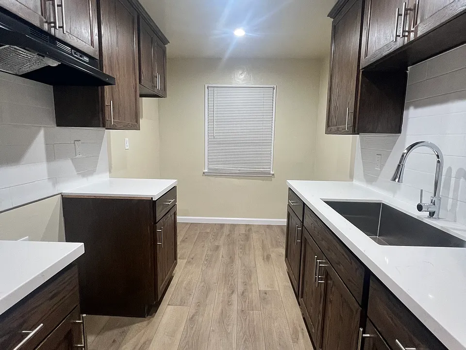 018-923 Linden Ave #18