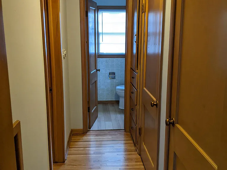 1309 S Hydraulic St — Photo 3