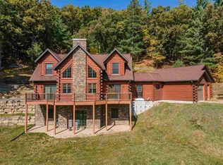 W9968 Hastings Rd, Wonewoc, WI 53968