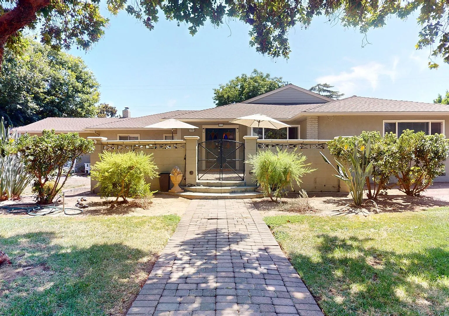 1745 W. San Mandele Ave. Fresno, CA 93711 — Photo 1