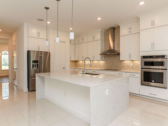 4th image of 8228 Ludington Cir