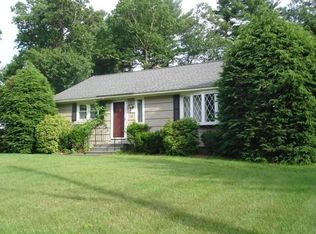 15 Bradford Rd, North Chelmsford, MA 01863