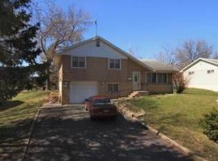 4717 Oregon Ave N, New Hope, MN 55428