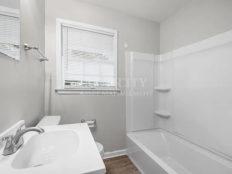 1381 Laudeen Dr — Photo 14