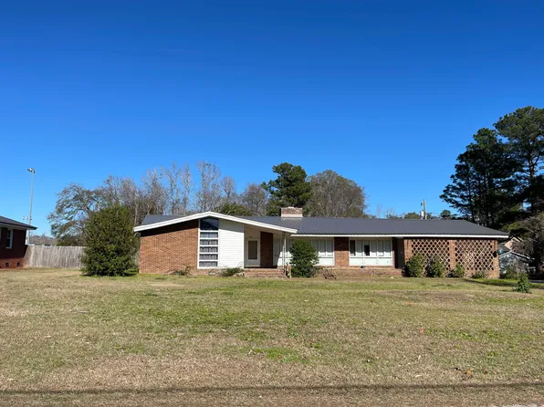 410 Charles St, Lake City, SC 29560