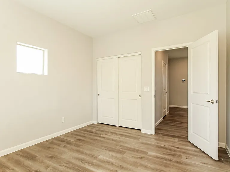 1807 W Minton St — Photo 13