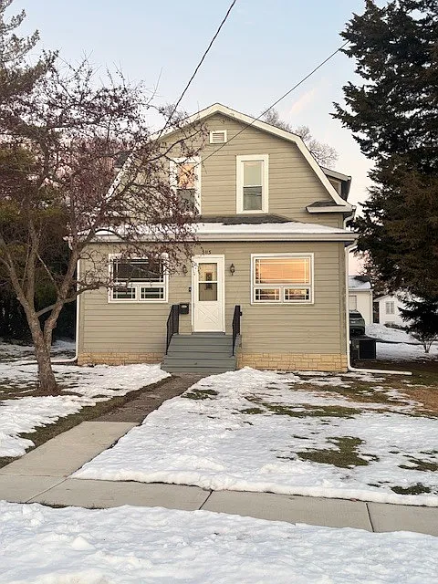 113 Orchard St photo 1