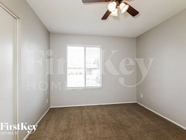 3846 W Dalphin Rd — Photo 10