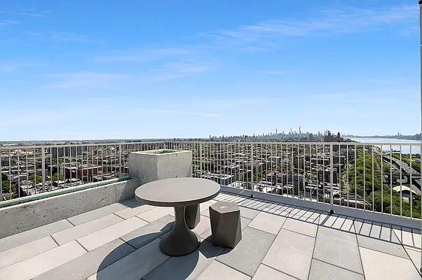 Rented by REAL New York | media 43