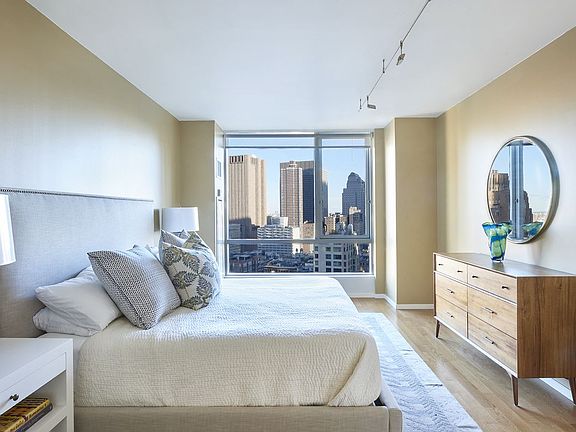 3rd image of 200 Chambers St APT 28E