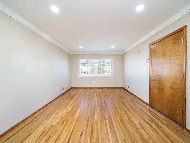149 Hobart Ave #1 — Photo 13