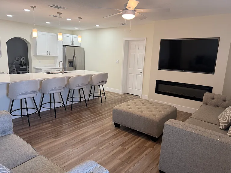 509 S Bayshore Dr #1 — Photo 28