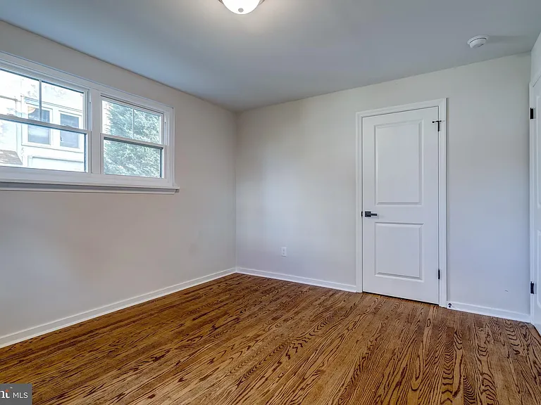 308 Lenox Rd — Photo 17