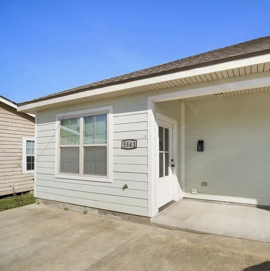 2 bed, 1200 sqft, $1,395 — Photo 1