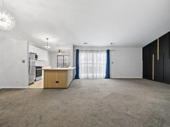 1509 Commodore Ct, Schaumburg, IL 60193