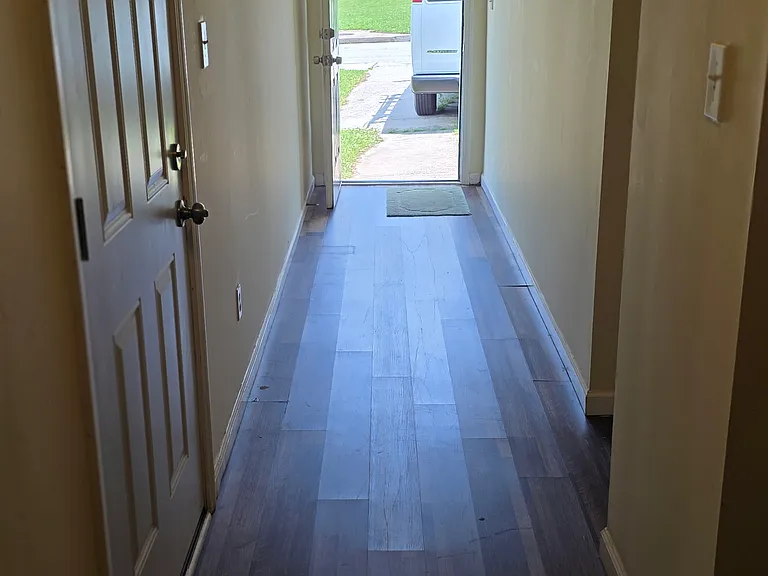 1198 Pinedale Cir NW — Photo 2