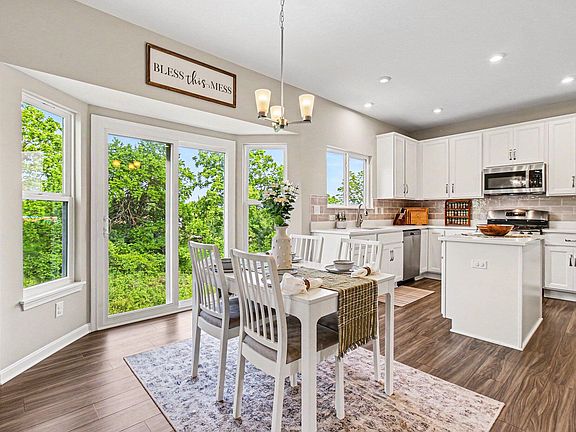4th image of 2151 Penny Ln