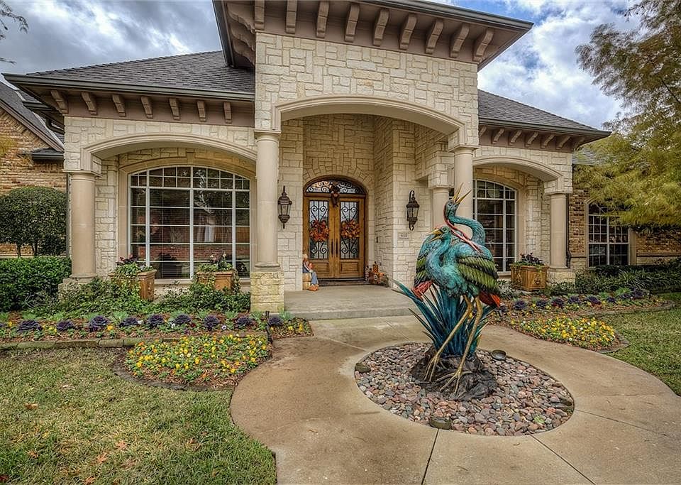1st image of 618 Creekbend Dr