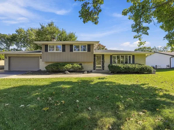 14107 S Parker Rd, Homer Glen, IL 60491