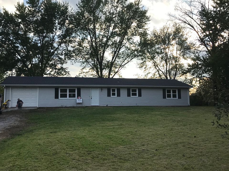 2nd image of 5111 N Creasy Springs Rd #R