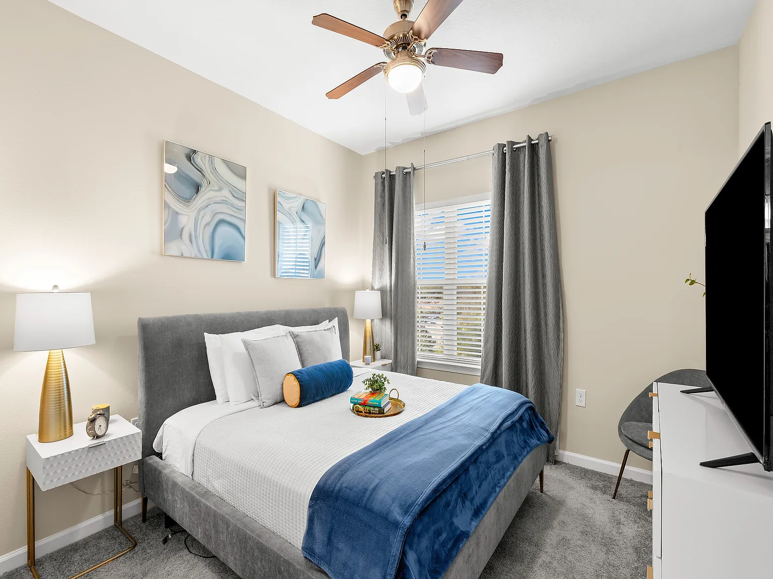 Album Monterey Pointe 55+ Active Adult Apartment Homes — Photo 1