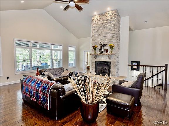 5th image of 53 Lela Ln