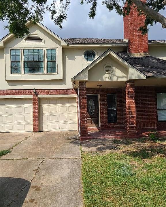 1st image of 1912 Woodland Hills Dr