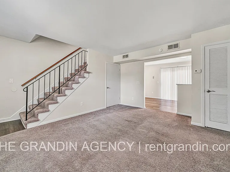 2153 Mulberry St — Photo 5