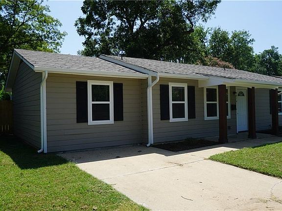 2nd image of 814 Aransas Dr