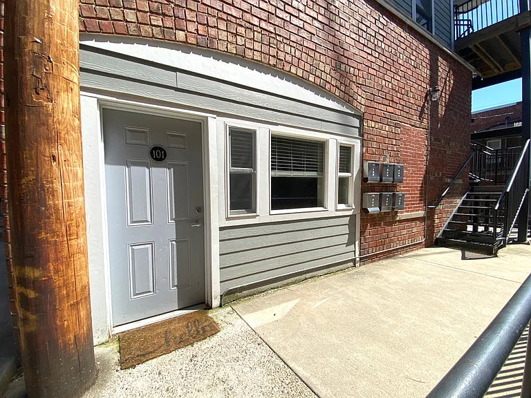 16 N Congress St #101 — Photo 2