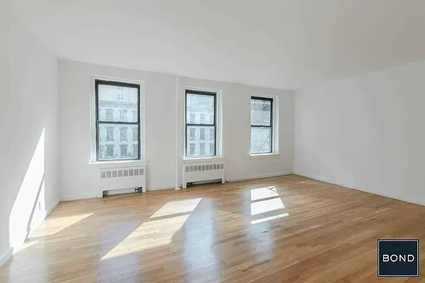 Rented by Bond New York | media 1