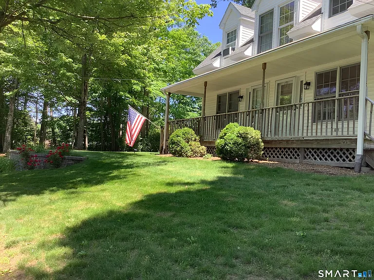 668 Huckleberry Hill Rd — Photo 2