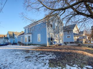 703 S 15th St, Manitowoc, WI 54220
