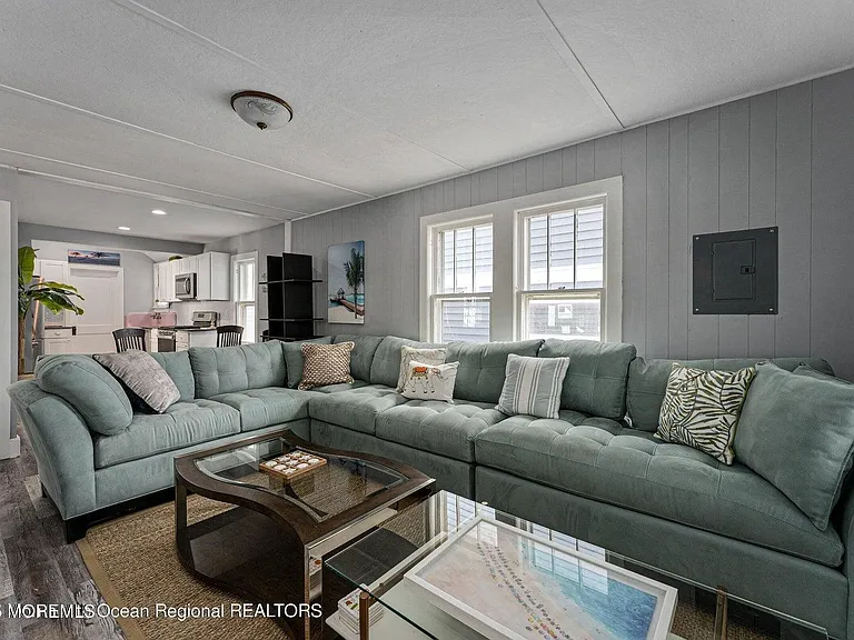 30 M St #SUMMER RENTAL — Photo 7