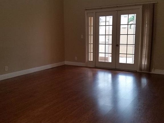 5th image of 11331 Lakeview Dr