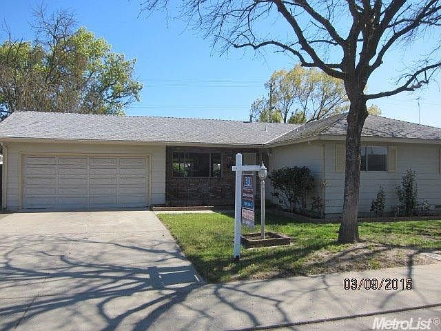 1st image of A 3708 Poinsettia Dr