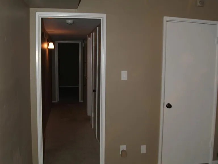 1418 Bryn Mawr Ave — Photo 12