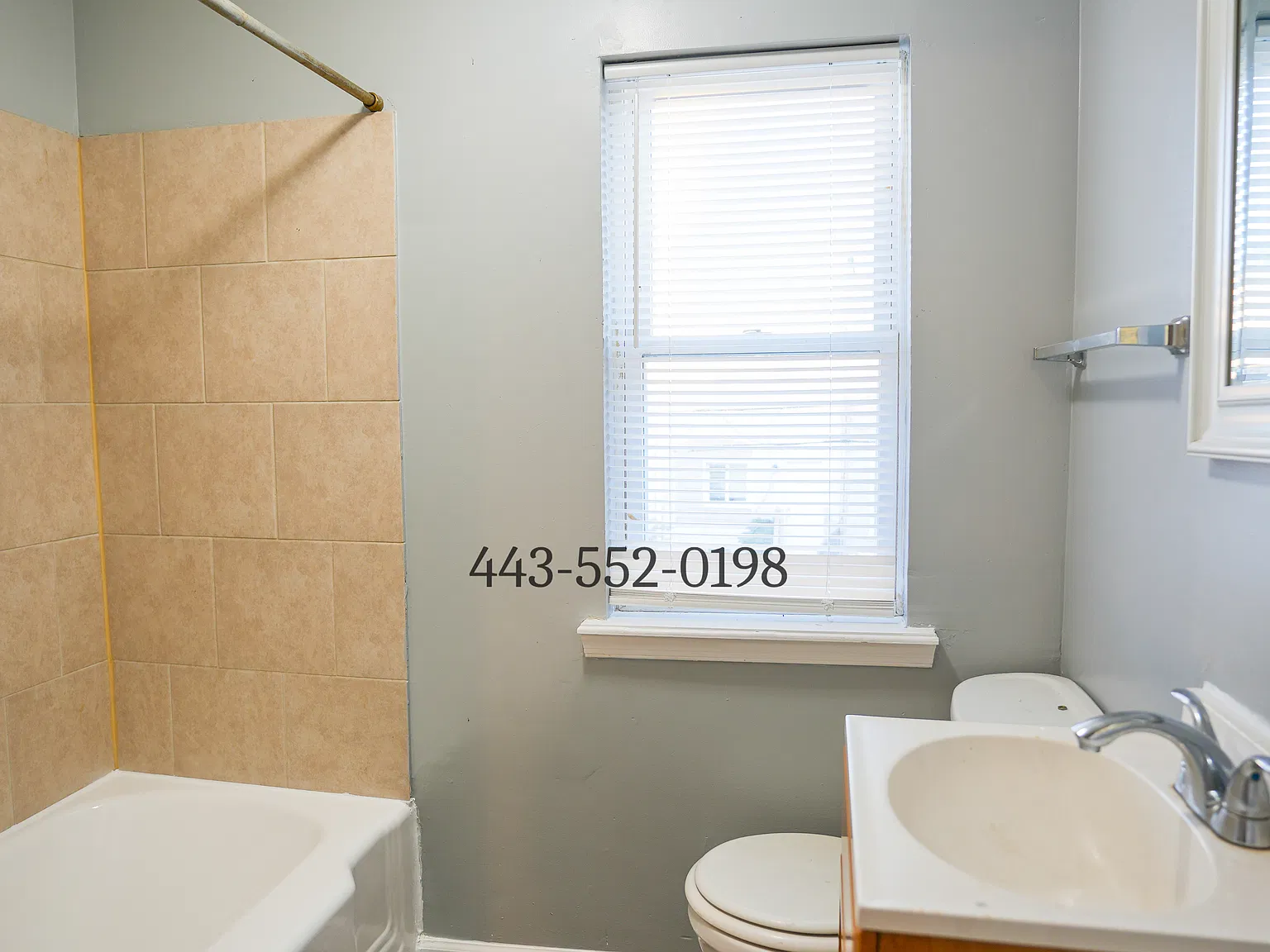 2 bed, 1100 sqft, $1,650 — Photo 4