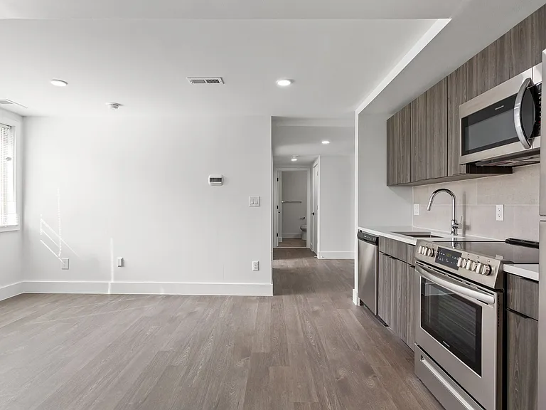 Welcome to The Doreen at 5910 14th St NW — Photo 15