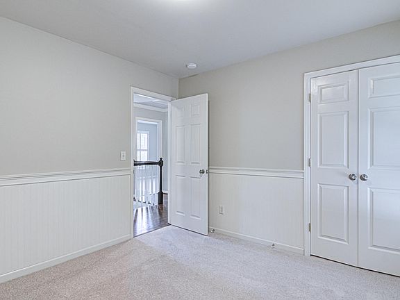 4th image of 5 Crab Tree Ct