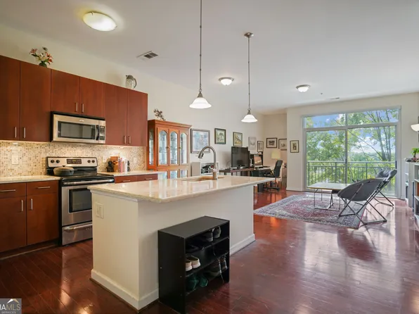 711 Cosmopolitan Dr #339, Atlanta, GA 30324