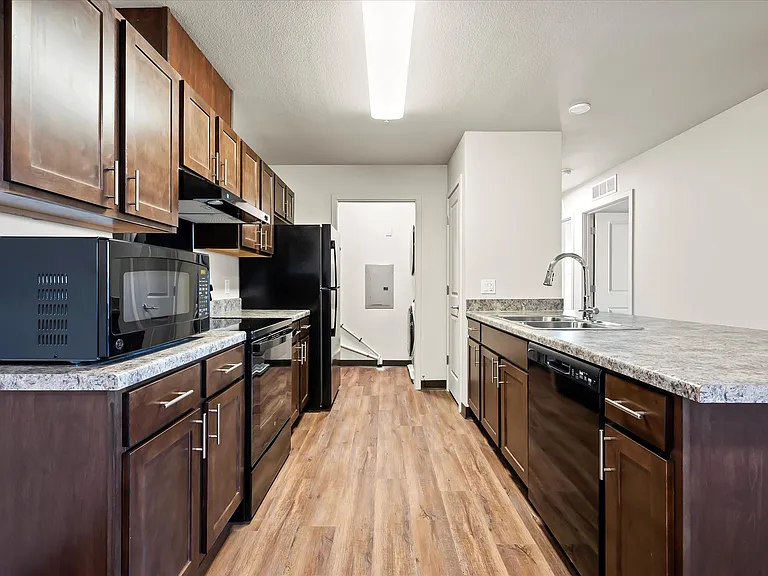 Lynne Village Apartments — Photo 56