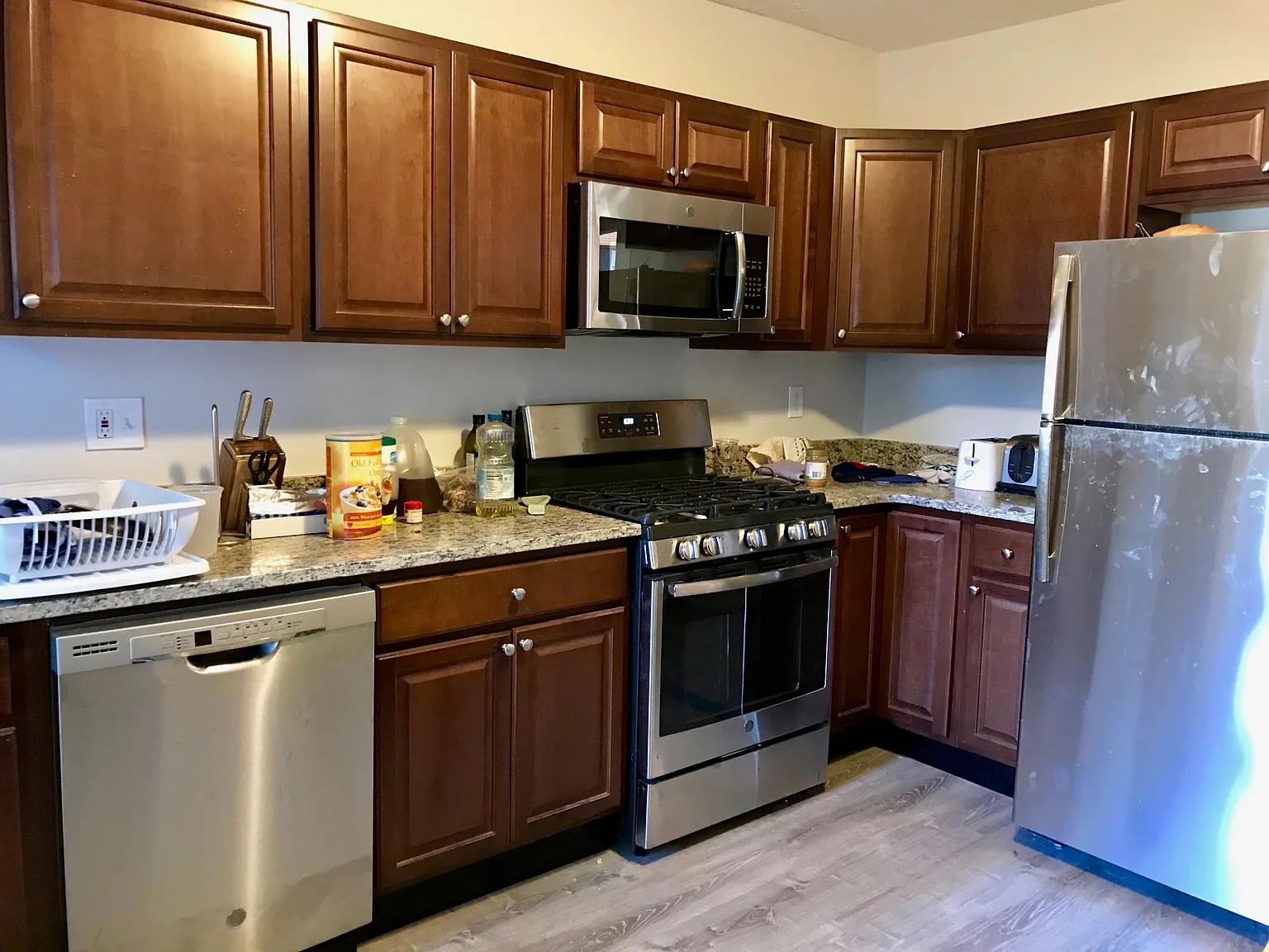 3 bed, 1200 sqft, $3,125 — Photo 3