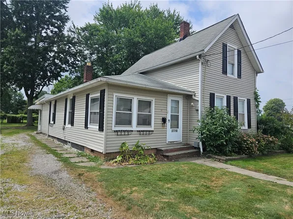 37710 Vine St, Willoughby, OH 44094