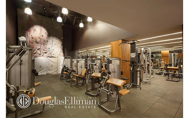 Rented by Douglas Elliman | media 14